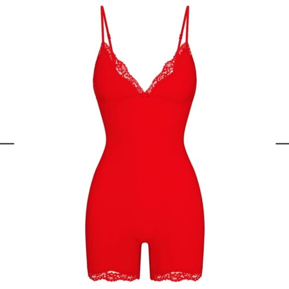 NWT! Skims Fits Everybody TRIANGLE ONESIE bodysuit shorts cayenne red large - Picture 5 of 7